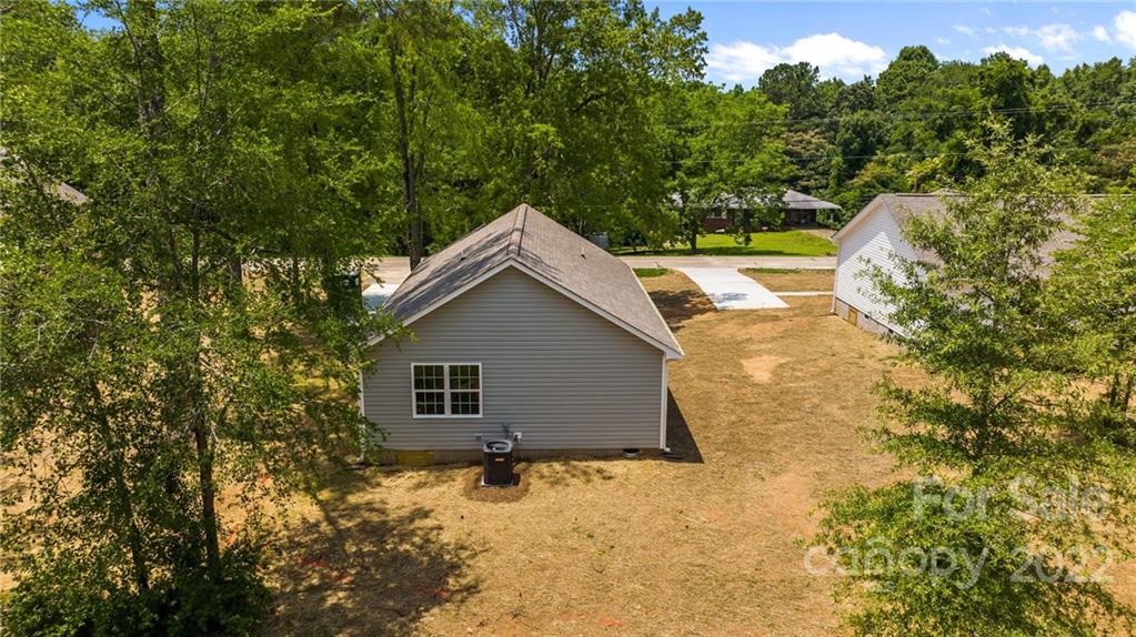 955 Pine Ridge Road, Unit 5 Chester, SC 29706 - Photo 9 of 26 a view of outdoor space and yard