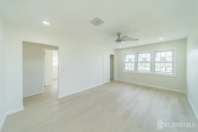 $889,900 | 54 Bergen Street, Carteret, NJ 07008