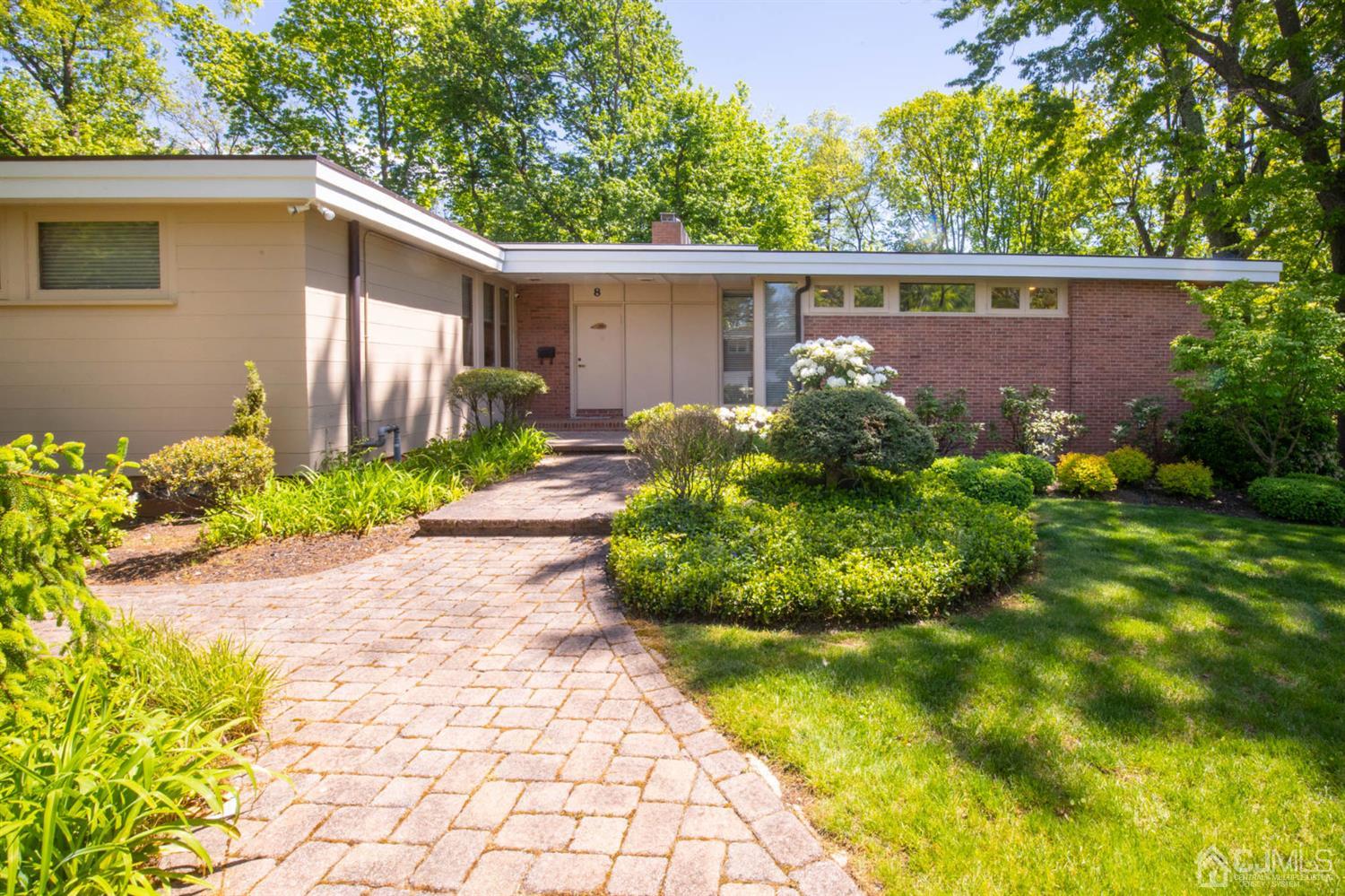 8 Hamlin Road Edison, NJ 08817 - Photo 2 of 43