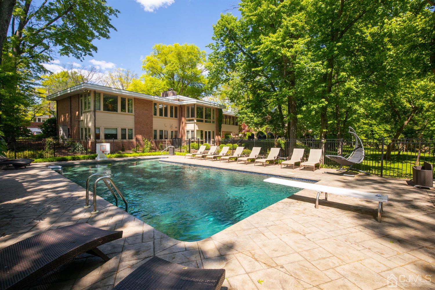 8 Hamlin Road Edison, NJ 08817 - Photo 12 of 43