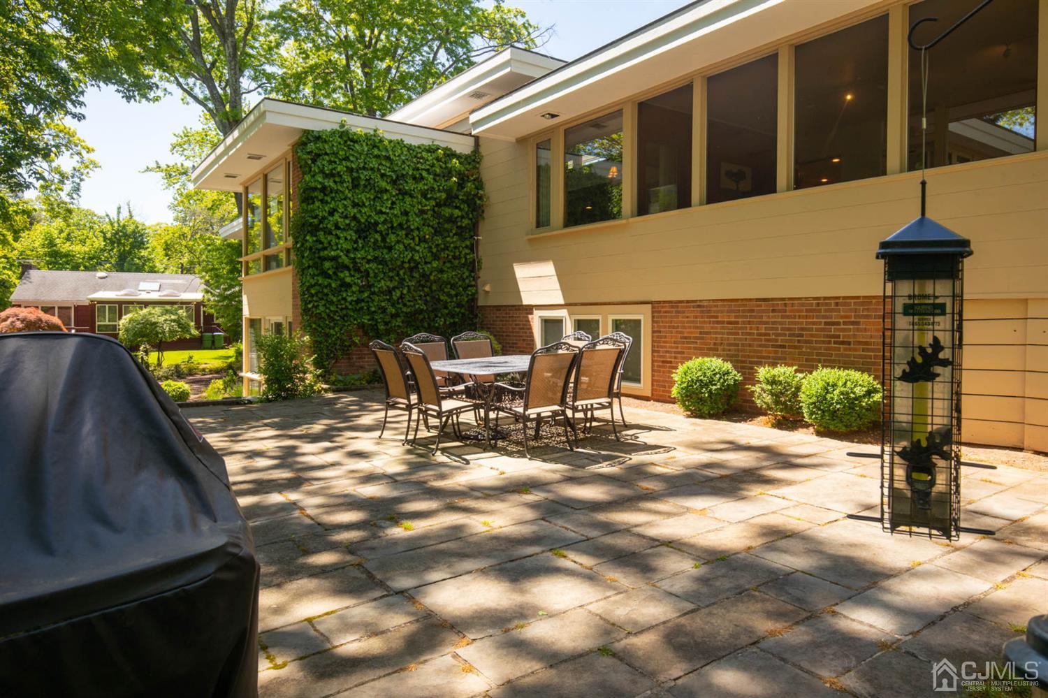 8 Hamlin Road Edison, NJ 08817 - Photo 15 of 43