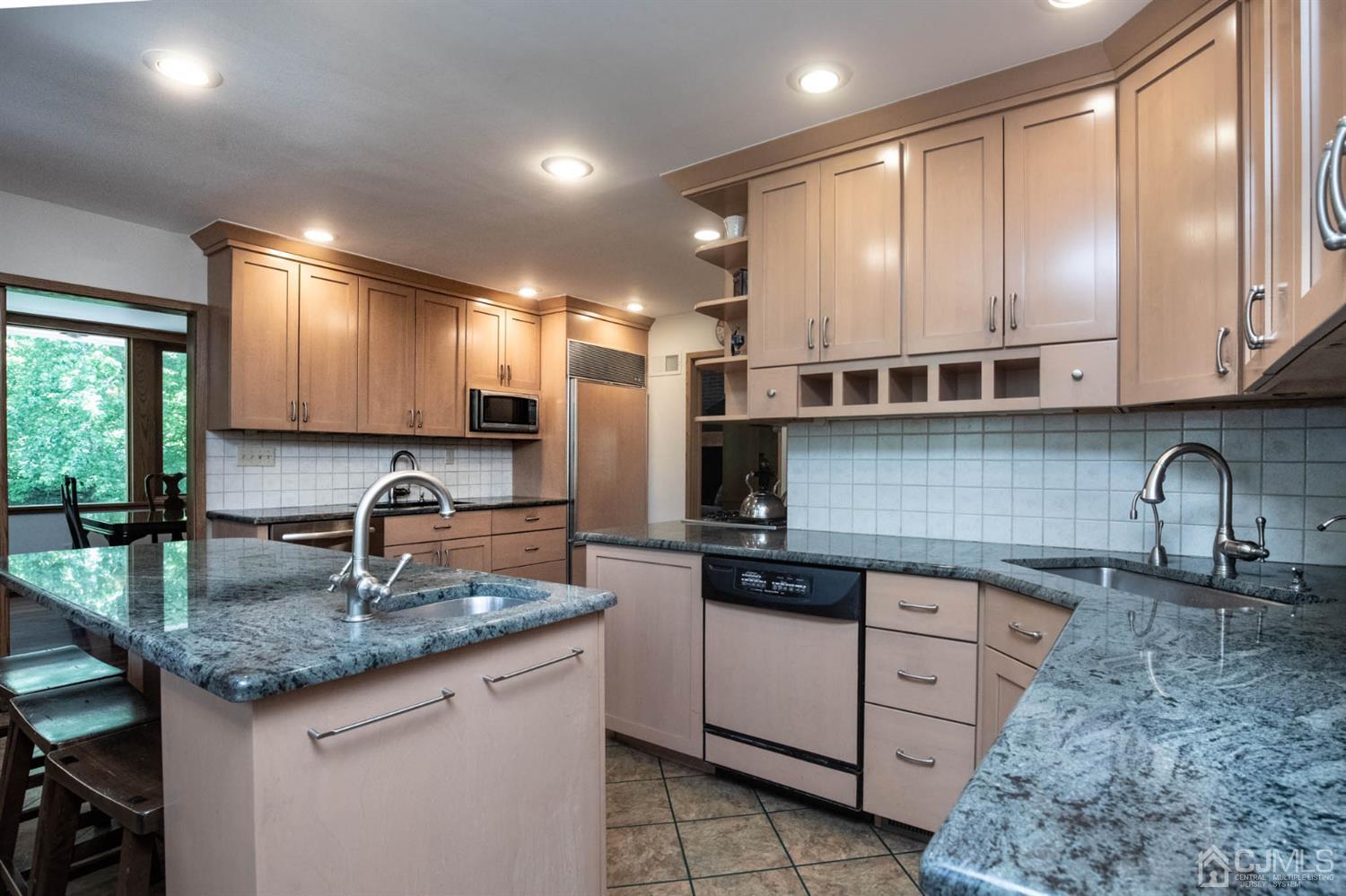 8 Hamlin Road Edison, NJ 08817 - Photo 17 of 43