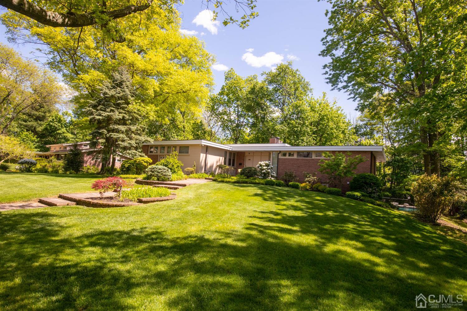 8 Hamlin Road Edison, NJ 08817 - Photo 3 of 43