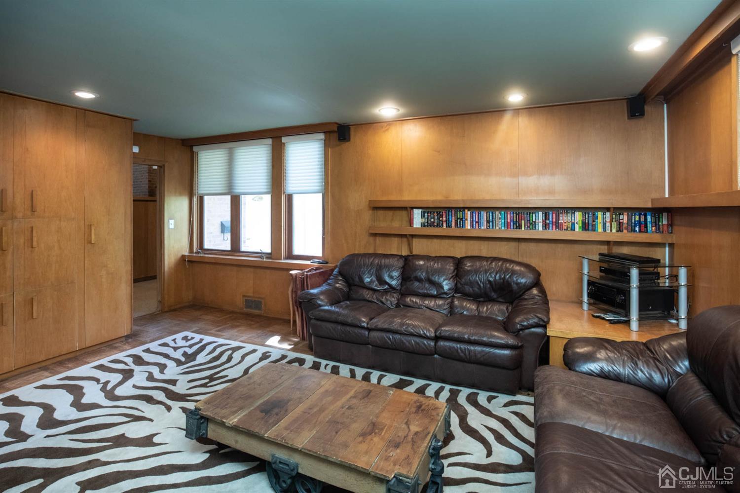 8 Hamlin Road Edison, NJ 08817 - Photo 32 of 43