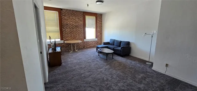 $1,250 | 2271 1st Street, Unit 24, Fort Myers, FL 33901