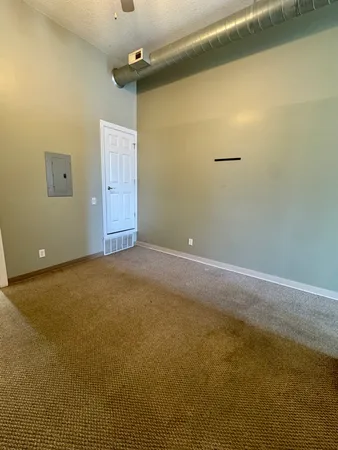 $900 | 1809 1/2 2nd Avenue, Unit 2, Moline, IL 61265