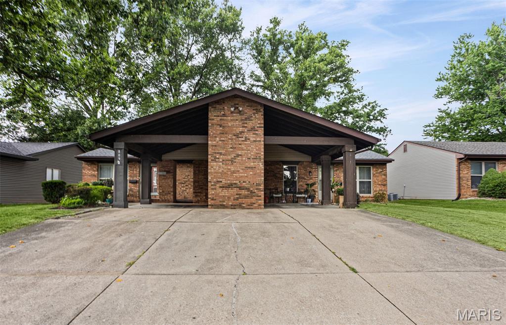 809 White Oak Drive O'Fallon, IL 62269 - Photo 2 of 16