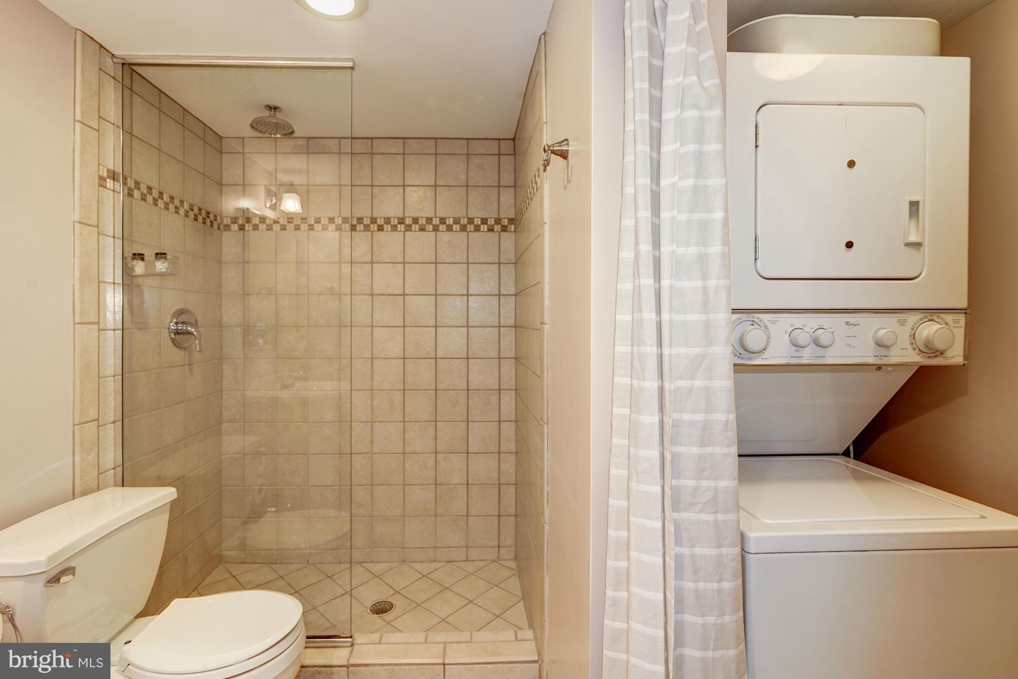 1421 Columbia Road Northwest, Unit B1 Washington, DC 20009 - Photo 17 of 18 Bath