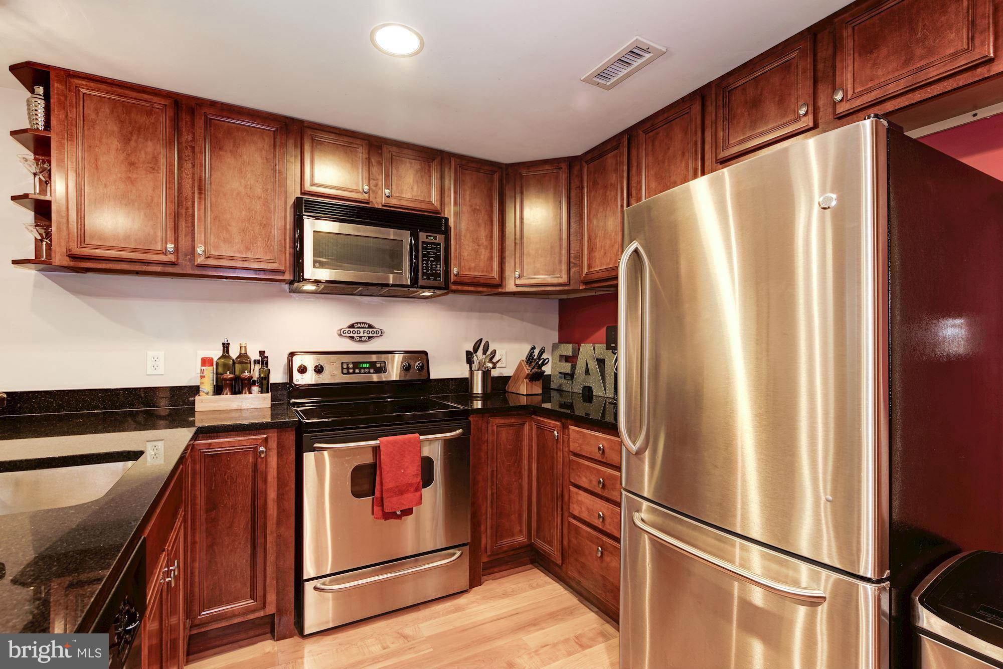 1421 Columbia Road Northwest, Unit B1 Washington, DC 20009 - Photo 6 of 18 Kitchen