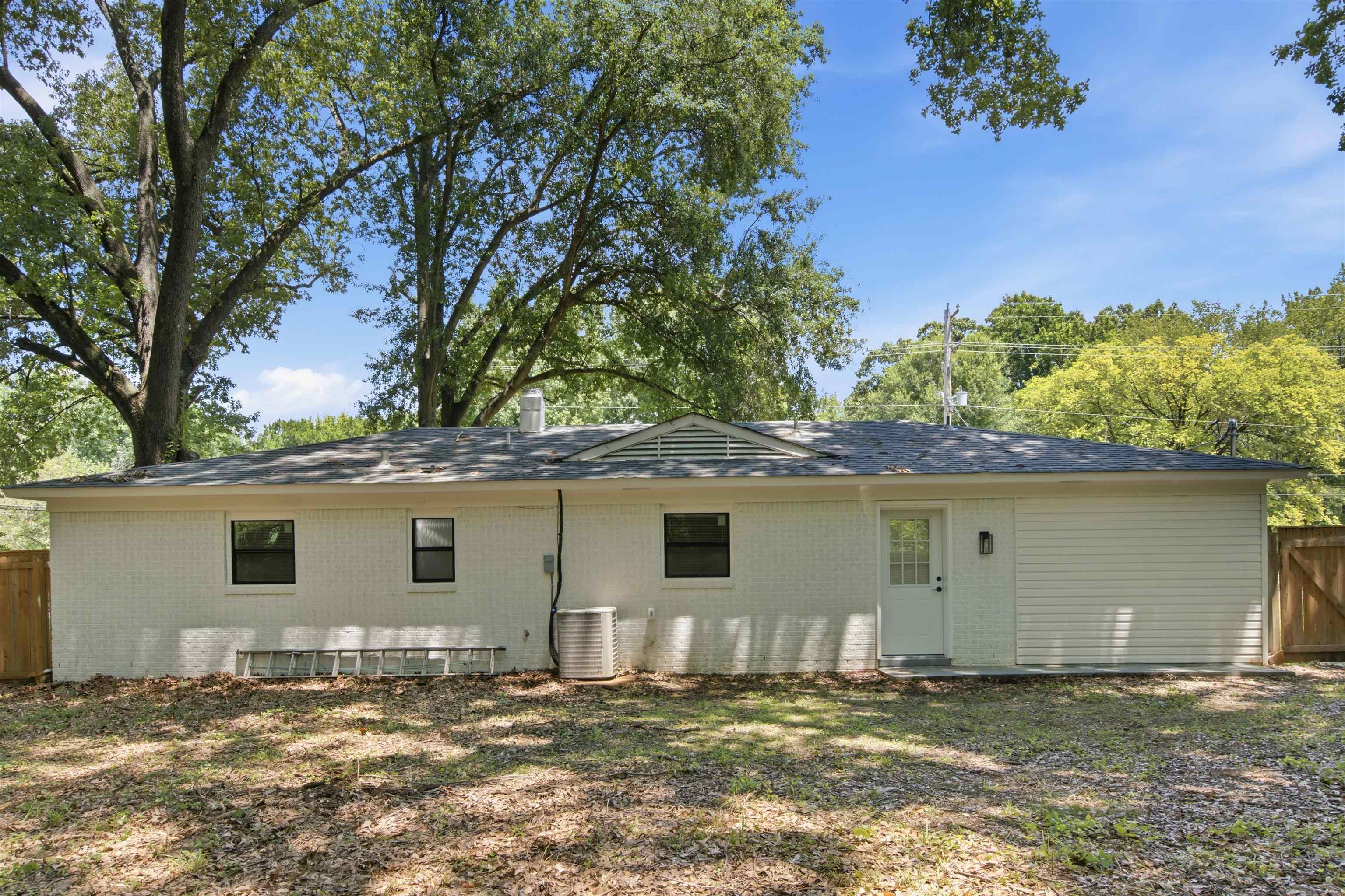 1107 West Raines Road Memphis, TN 38109 - Photo 12 of 13