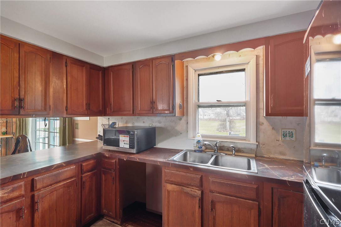 9446 Bear Springs Road Brewerton, NY 13029 - Photo 11 of 39