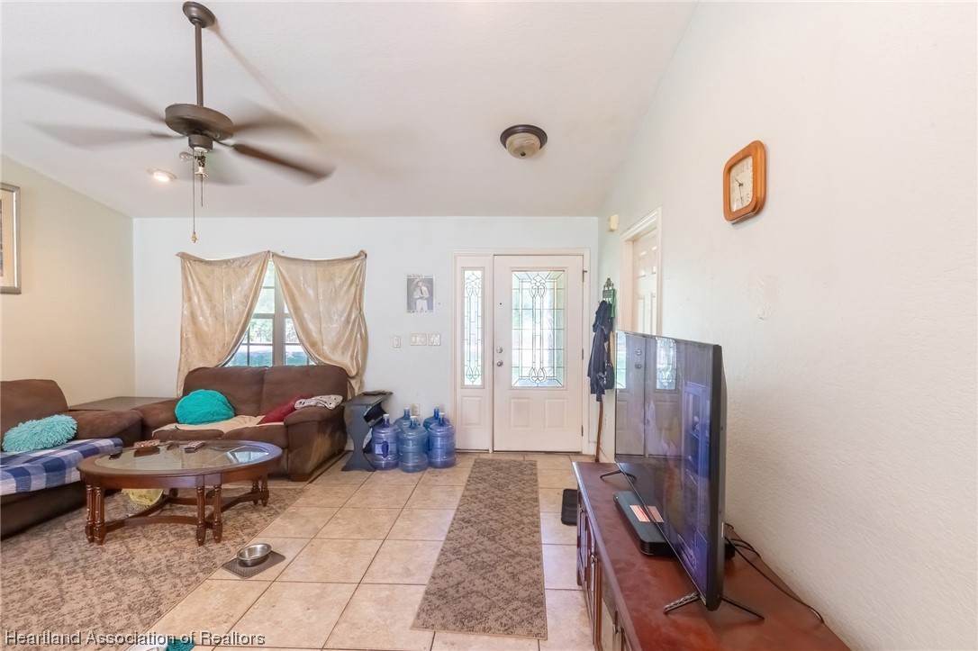 6314 Apple Road Sebring, FL 33875 - Photo 6 of 41 Gallery Image 6