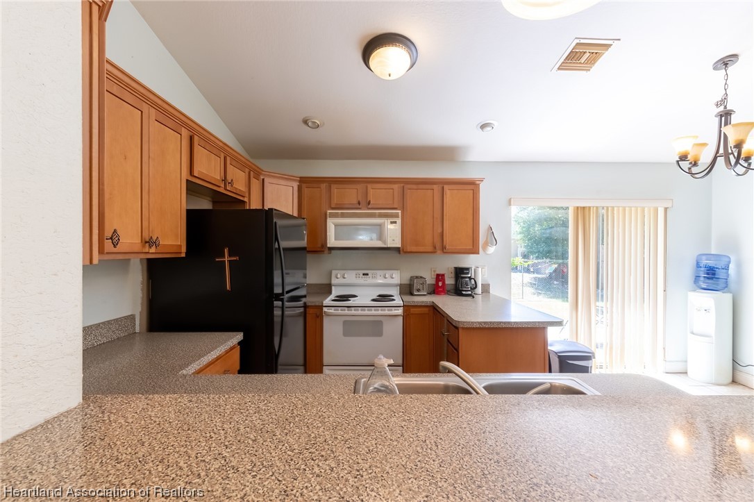 6314 Apple Road Sebring, FL 33875 - Photo 9 of 41 Gallery Image 9