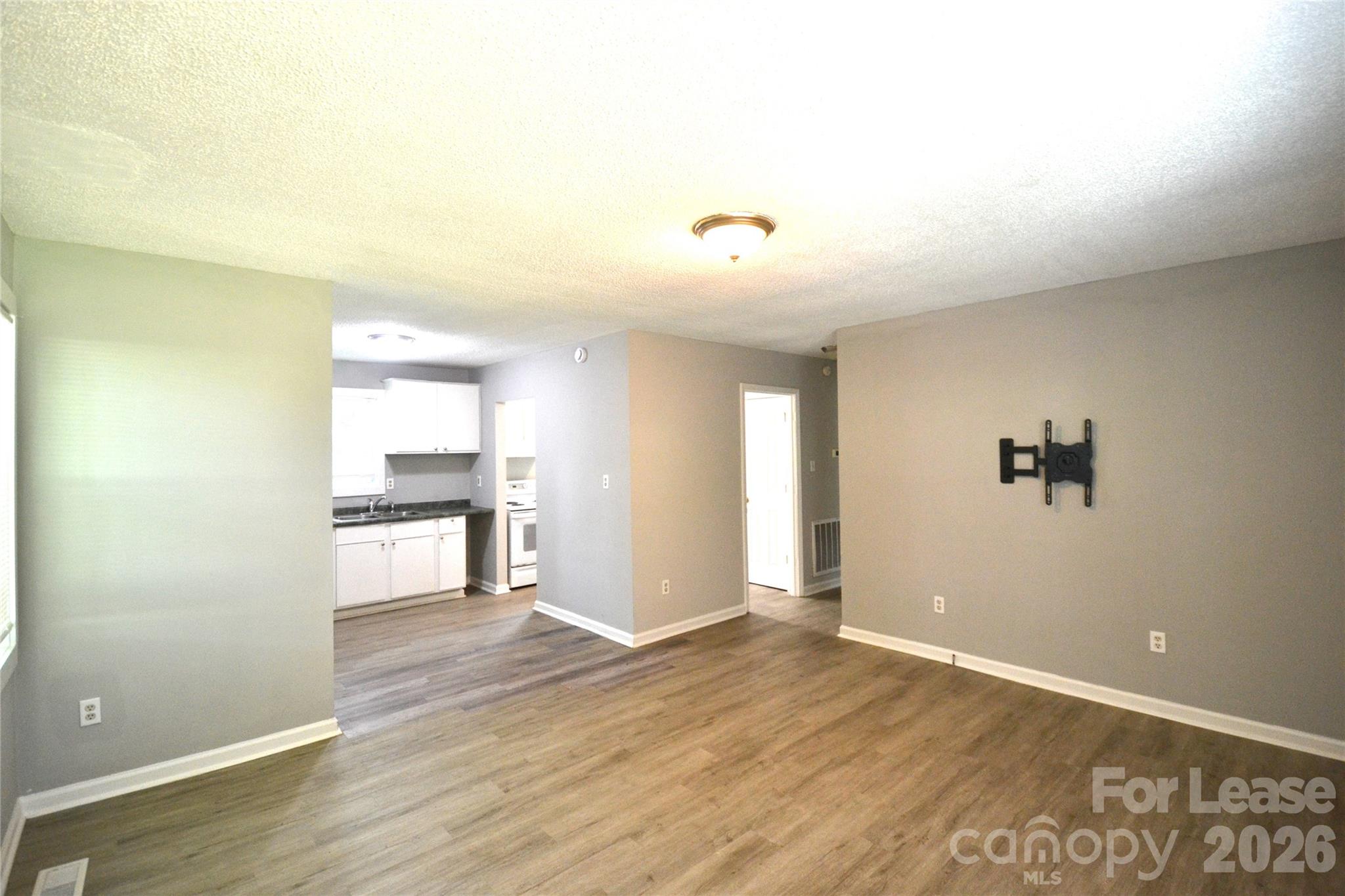 104 South Gregory Street Lancaster, SC 29720 - Photo 3 of 22