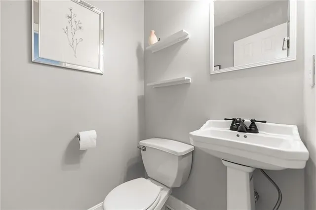 $945,000 | 2004 West 97th Street, Leawood, KS 66206