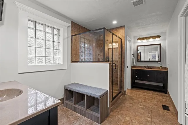 $945,000 | 2004 West 97th Street, Leawood, KS 66206