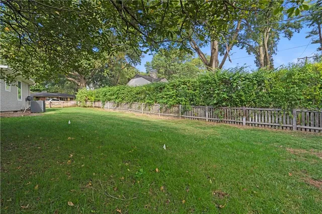 $945,000 | 2004 West 97th Street, Leawood, KS 66206