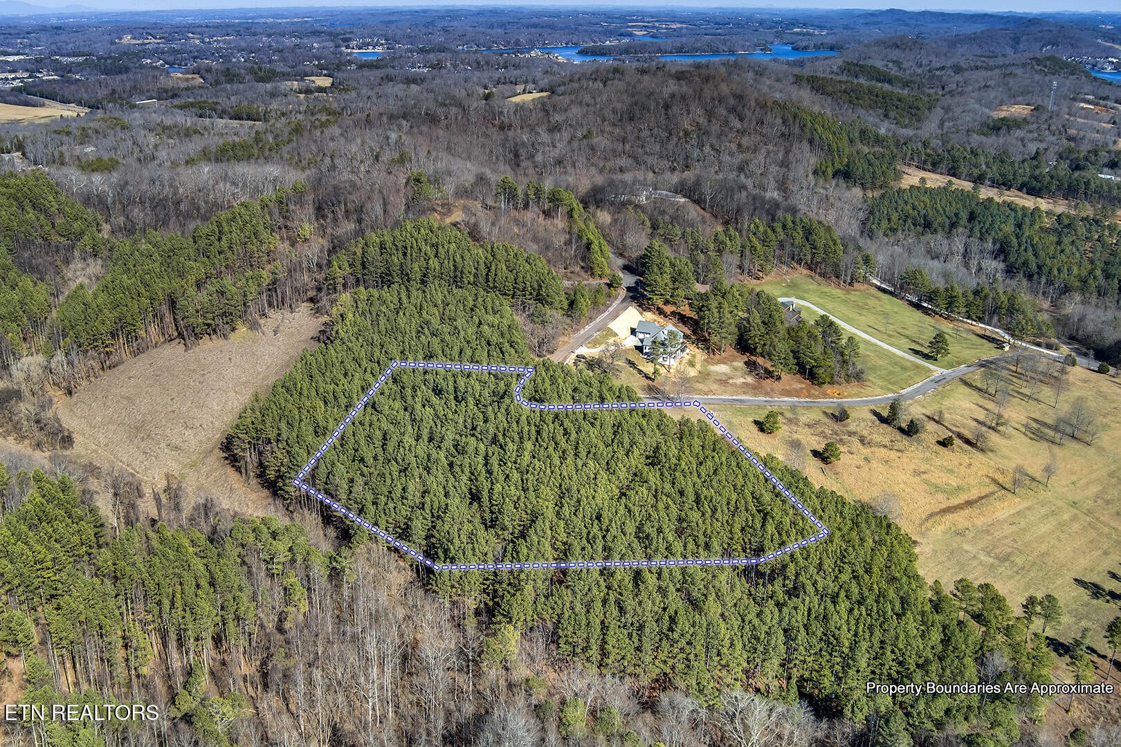 Overlook Way Vonore, TN 37885 - Photo 16 of 21 16_OverlookWay_Lot27R-1_Birdseye_N-NE