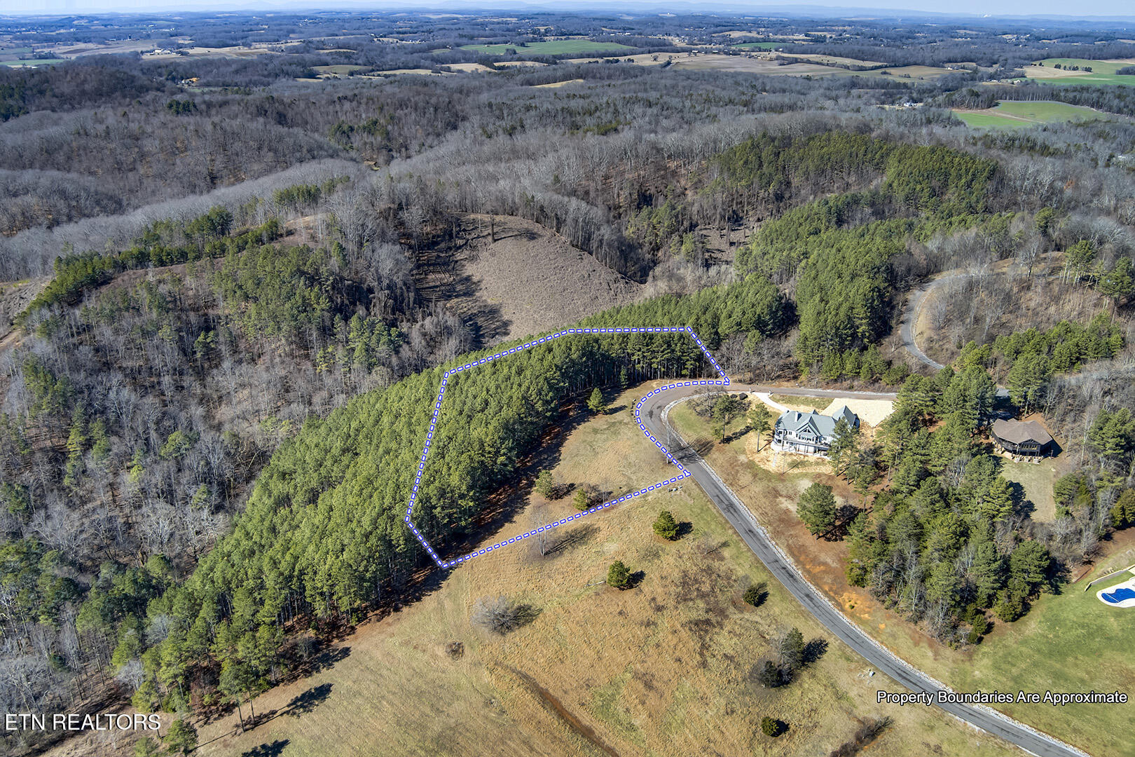 Overlook Way Vonore, TN 37885 - Photo 10 of 21 10_OverlookWay_Lot27R-1_Birdseye_NW
