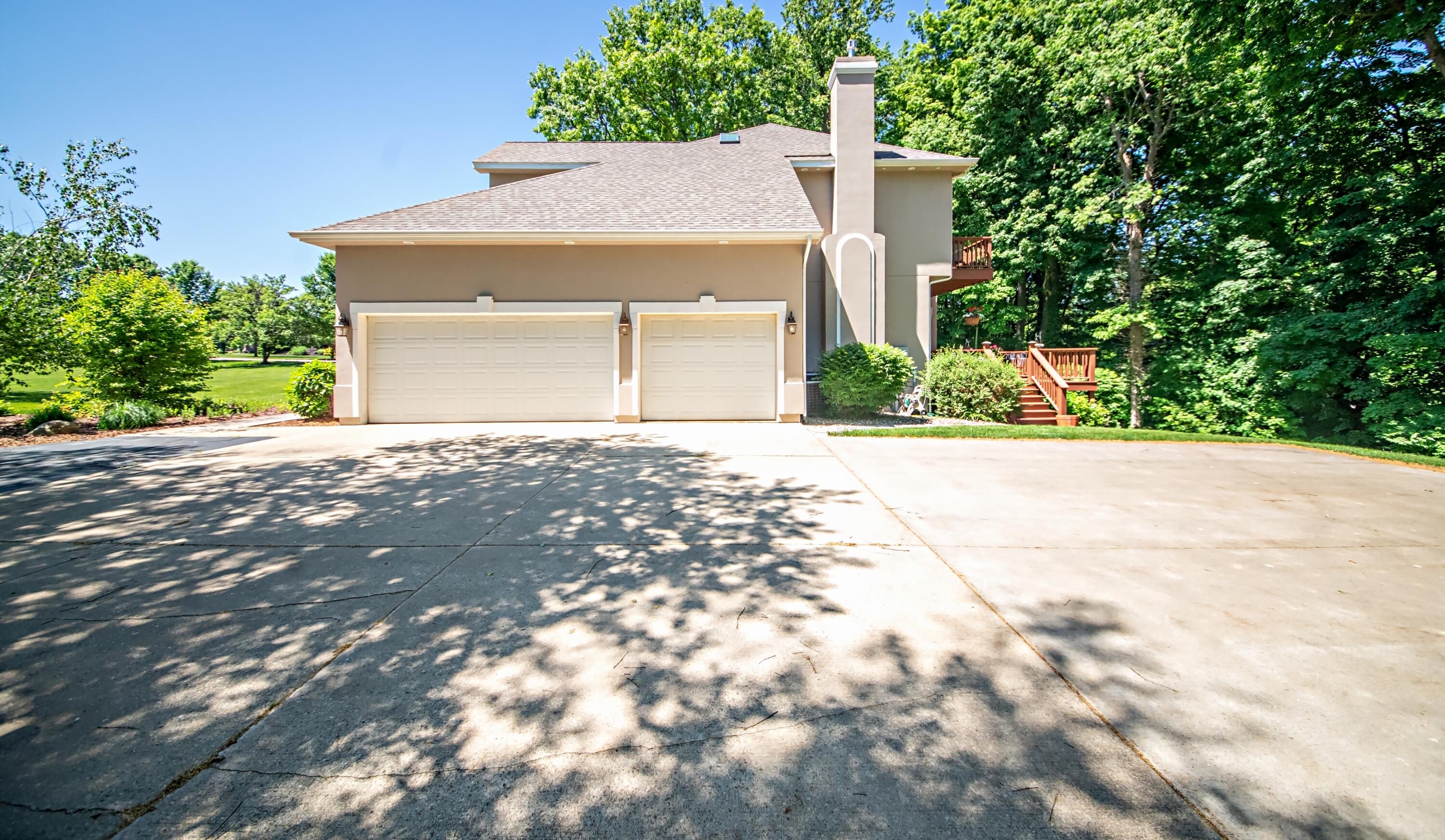 2383 Autumn Ridge St. Joseph, MI 49085 - Photo 3 of 6 38