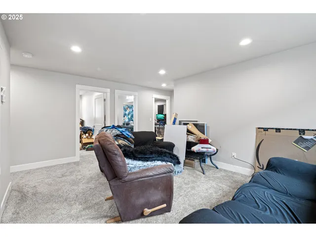 $699,999 | 3566 Nestucca Loop, Eugene, OR 97408