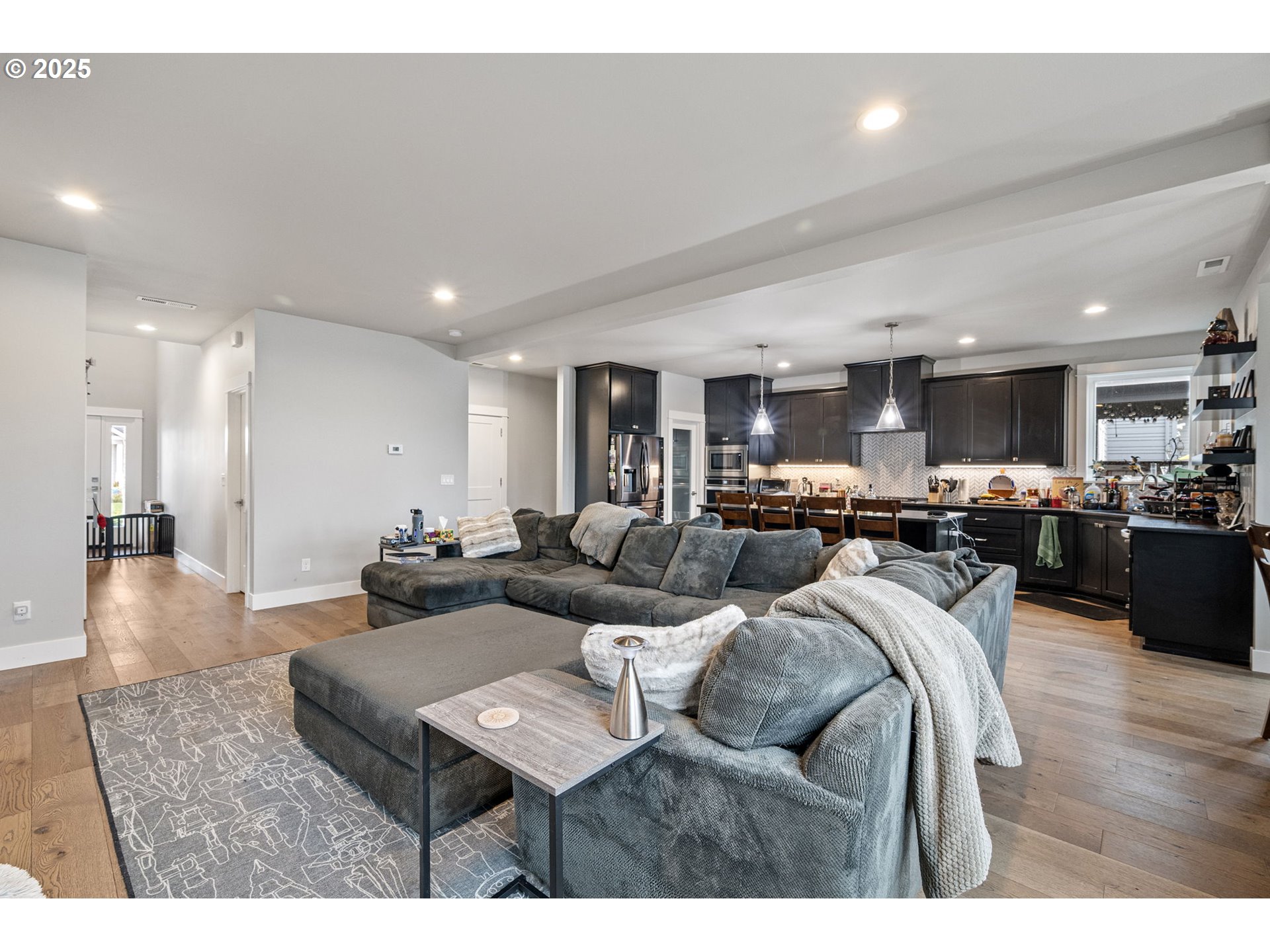 3566 Nestucca Loop Eugene, OR 97408 - Photo 3 of 38