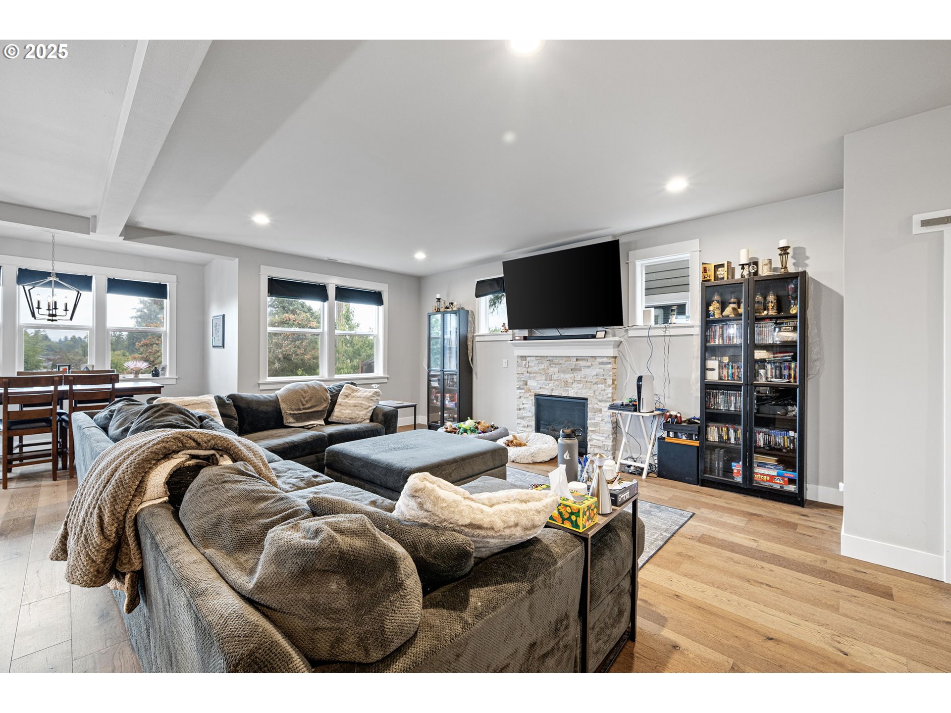 3566 Nestucca Loop Eugene, OR 97408 - Photo 5 of 38