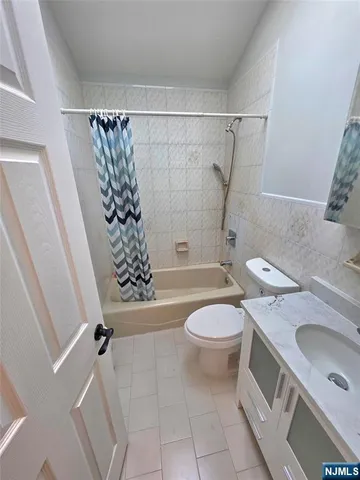 $4,300 | 2420 Rossett Street, Unit A, Fort Lee, NJ 07024