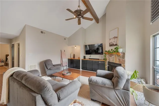 $429,000 | 417 Chimney Hill Drive, College Station, TX 77840