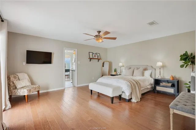 $429,000 | 417 Chimney Hill Drive, College Station, TX 77840