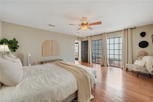 $429,000 | 417 Chimney Hill Drive, College Station, TX 77840