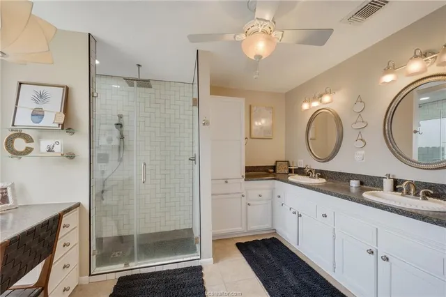 $429,000 | 417 Chimney Hill Drive, College Station, TX 77840