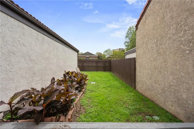 $429,000 | 417 Chimney Hill Drive, College Station, TX 77840