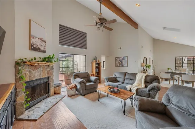 $429,000 | 417 Chimney Hill Drive, College Station, TX 77840