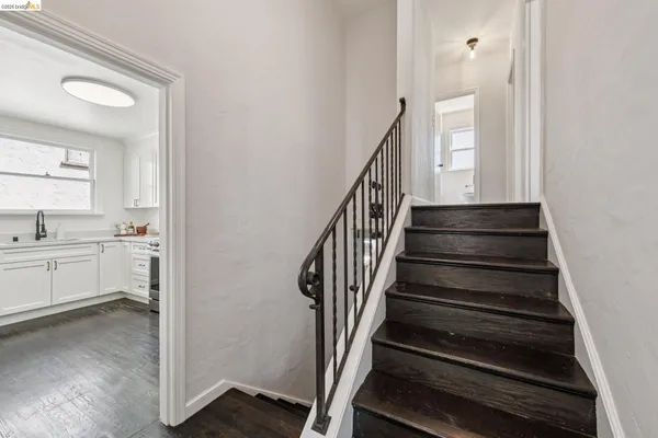 $995,000 | 575 58th Street, Oakland, CA 94609