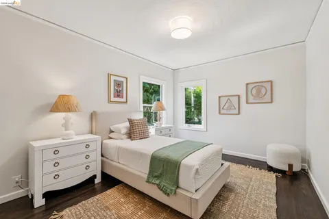 $995,000 | 575 58th Street, Oakland, CA 94609