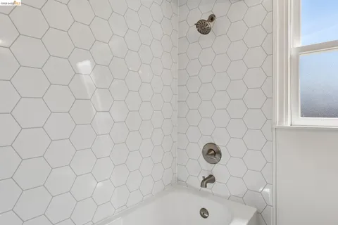 $995,000 | 575 58th Street, Oakland, CA 94609