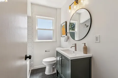$995,000 | 575 58th Street, Oakland, CA 94609