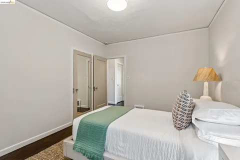 $995,000 | 575 58th Street, Oakland, CA 94609