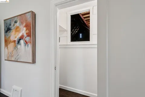 $995,000 | 575 58th Street, Oakland, CA 94609