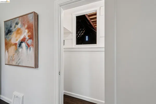 $995,000 | 575 58th Street, Oakland, CA 94609