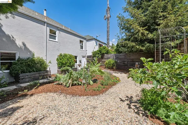 $995,000 | 575 58th Street, Oakland, CA 94609