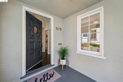 $995,000 | 575 58th Street, Oakland, CA 94609