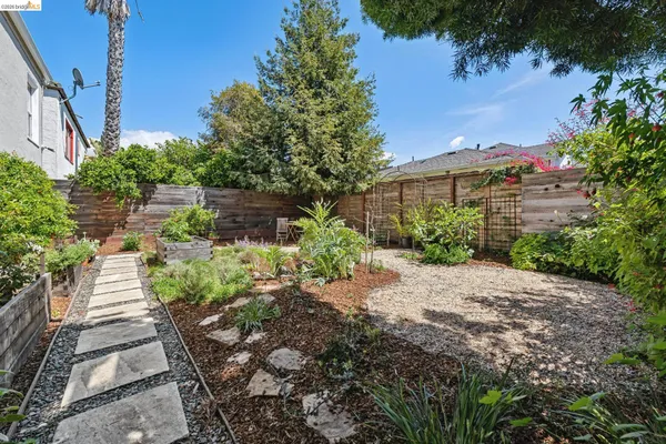 $995,000 | 575 58th Street, Oakland, CA 94609