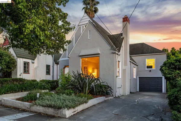$995,000 | 575 58th Street, Oakland, CA 94609