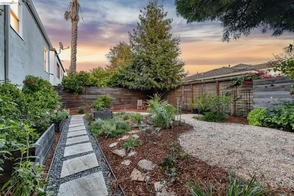 $995,000 | 575 58th Street, Oakland, CA 94609
