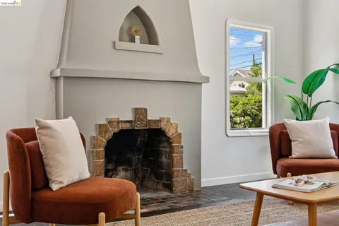 $995,000 | 575 58th Street, Oakland, CA 94609