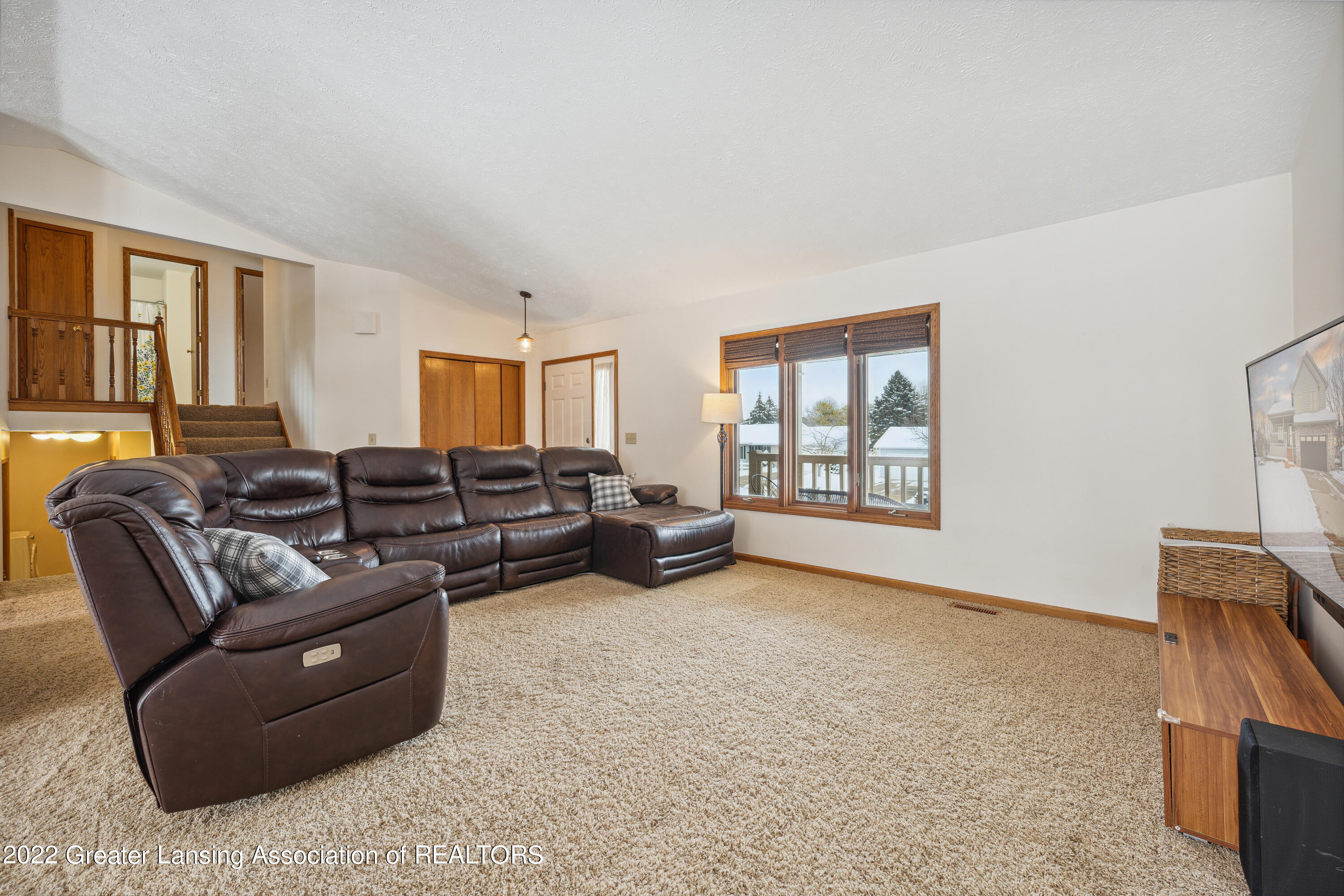 1323 Riley Ridge Drive Lansing, MI 48917 - Photo 9 of 40 10-1323-Riley-Ridge-Dr-Lansing-MI-48917-