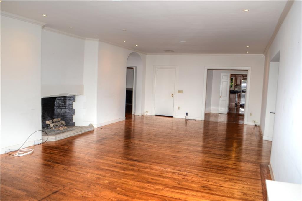 704 Chestnut Road Edgeworth, PA 15143 - Photo 4 of 25