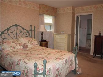 22 Ridgewood Circle Haddonfield, NJ 08033 - Photo 7 of 12 Gallery Image 7